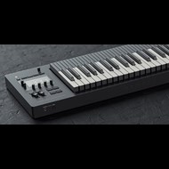 Expressive  E osmose polyphonic synthesizer